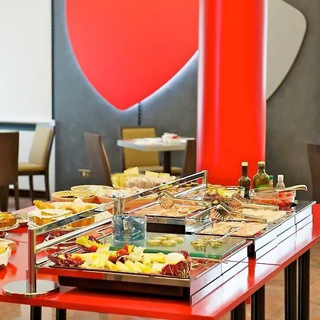 Hotel Toscanini Parma