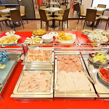 Готель Ibis Styles Toscanini