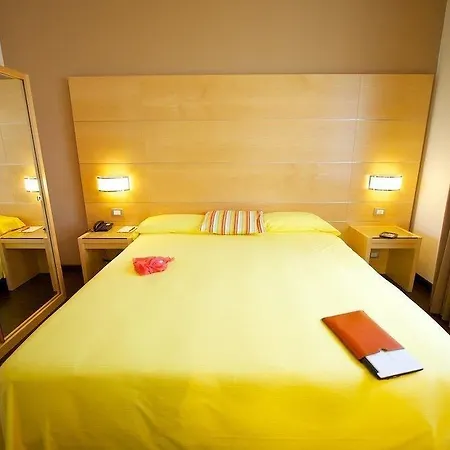 Ibis Styles Toscanini Парма