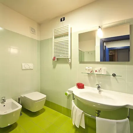 Готель Ibis Styles Toscanini 3*