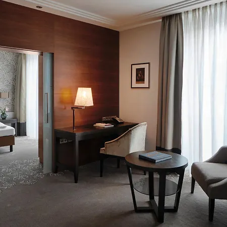 Toscanini Hotel 3*