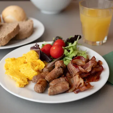 ホテル Toscanini パルマ