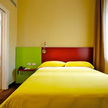 Ξενοδοχείο Ibis Styles Toscanini 3*