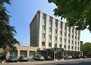 Ξενοδοχείο Ibis Styles Toscanini 3*